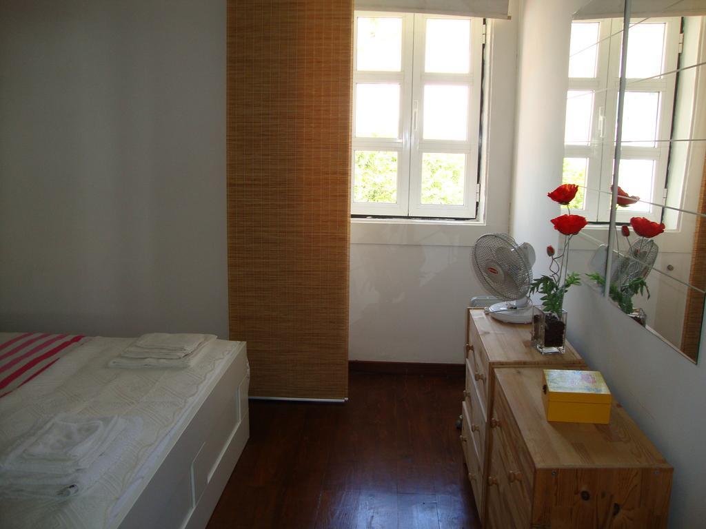 Simply Bairro Alto Apartment Lisbon Room photo